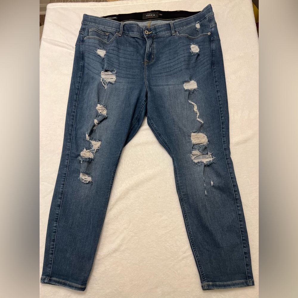 Torrid Bombshell skinny jeans